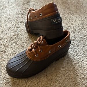 Sperry low cut Top-sider duck shoes, size 9.5